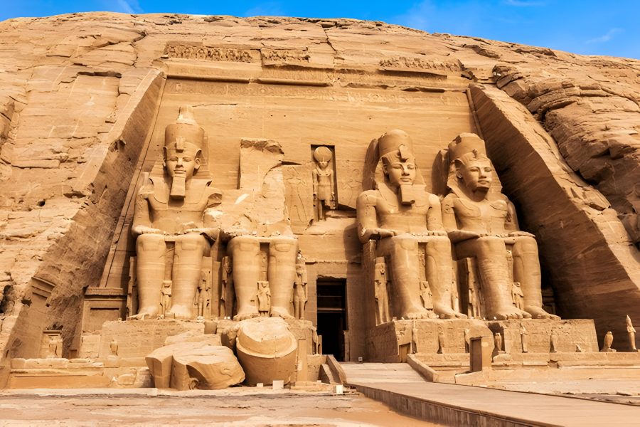 Monumental Majesty: Discover the Awe-Inspiring Abu Simbel Temples (Aswan)