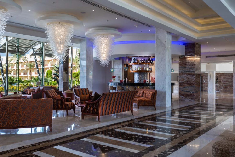 gallery-xperience-kiroseiz-parkland-4-lobby-bar-1-of-4